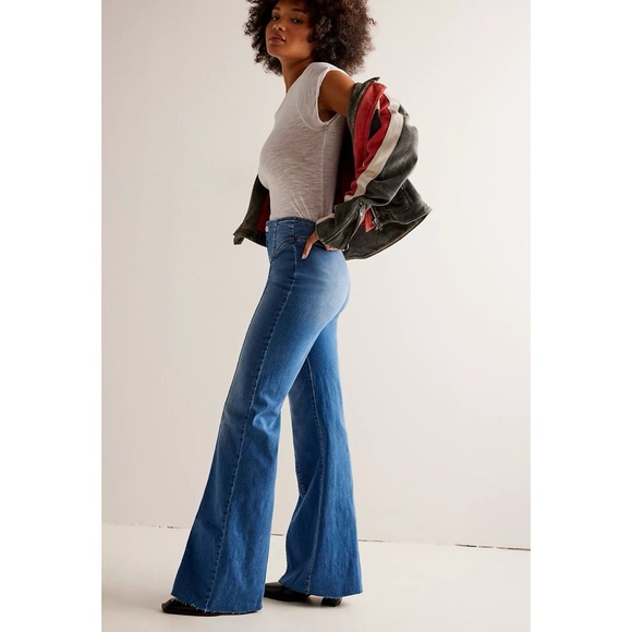 NWT Free People CRVY Wild Honey Denim Flare High Rise Jeans Blue - Picture 9 of 11